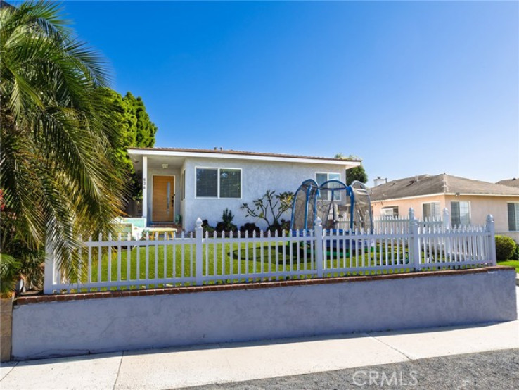  Income Home for Sale in El Segundo, California