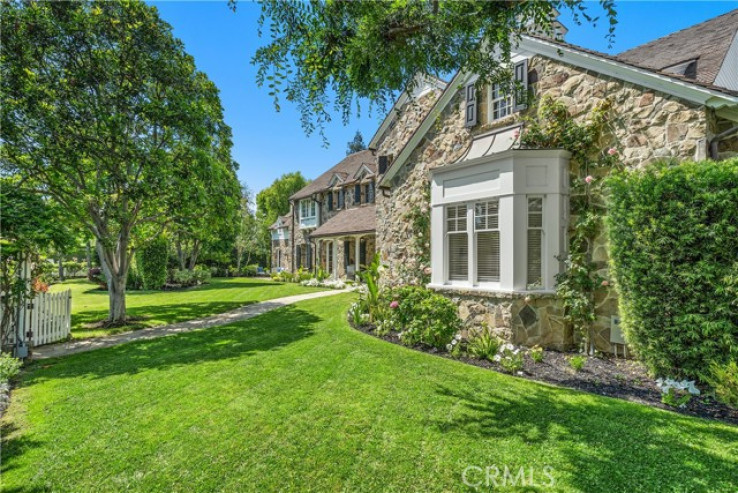 6 Bed Home for Sale in Toluca Lake, California