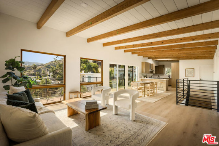2 Bed Home for Sale in Los Angeles, California
