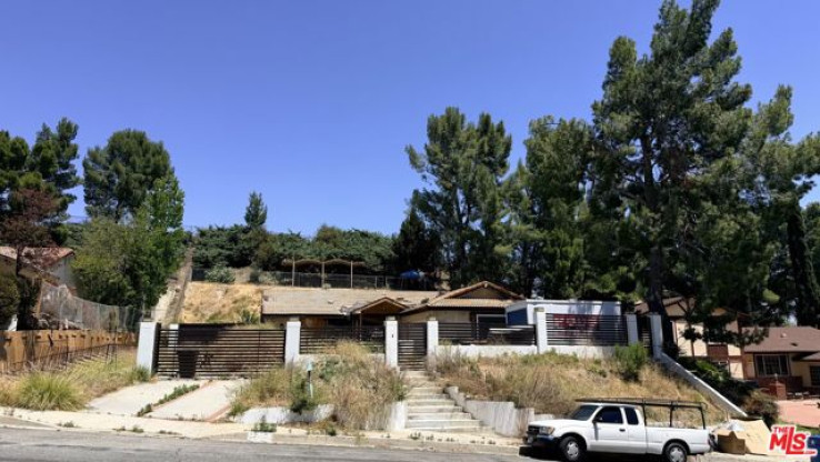 4 Bed Home for Sale in Granada Hills, California