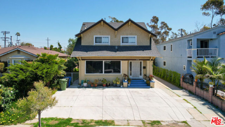4 Bed Home for Sale in Los Angeles, California