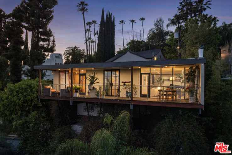 2 Bed Home for Sale in Los Angeles, California