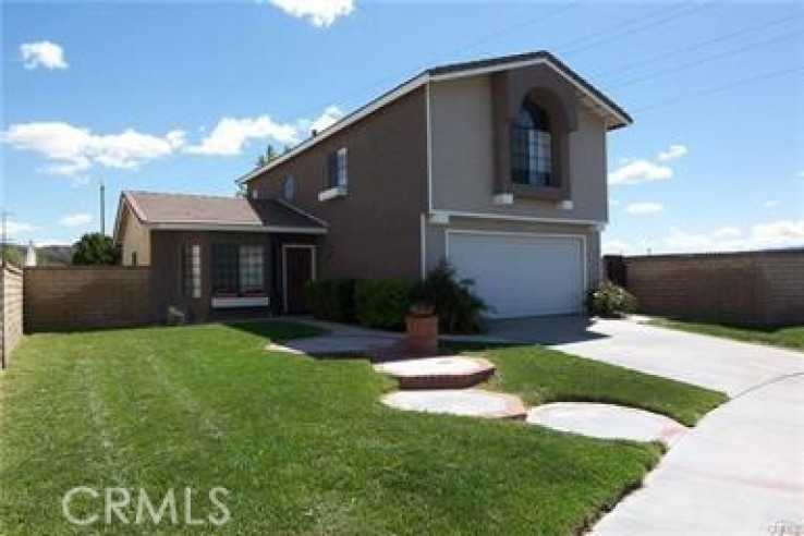 4 Bed Home for Sale in Castaic, California