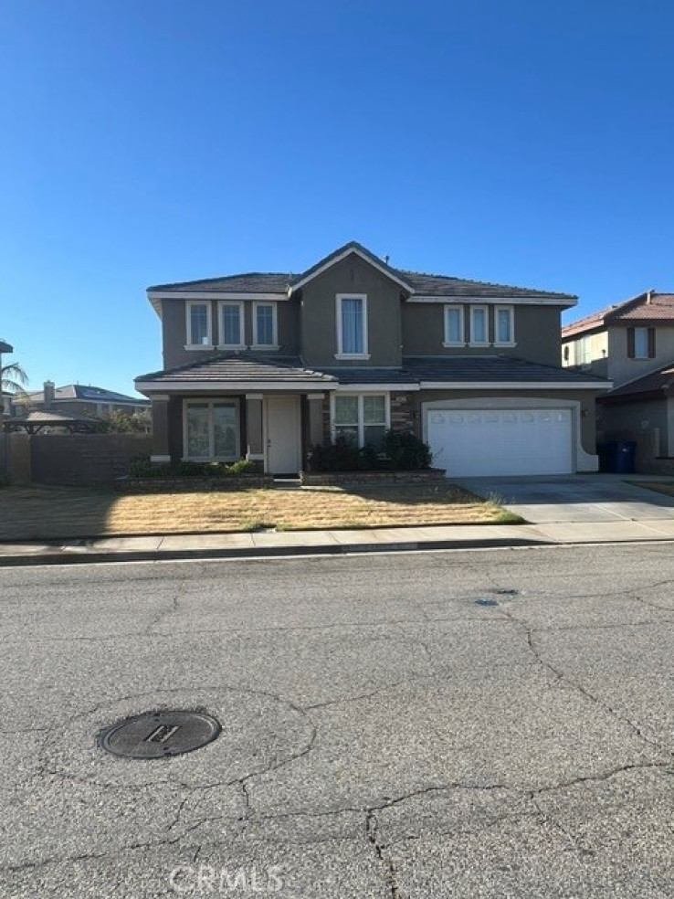 6 Bed Home for Sale in Palmdale, California