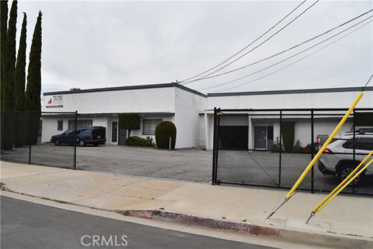  Commercial for Sale in Sun Valley, California
