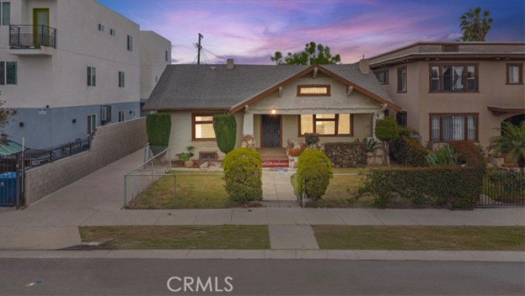 2 Bed Home for Sale in Los Angeles, California
