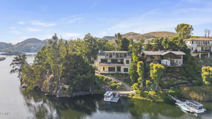 5 Bed Home for Sale in , California