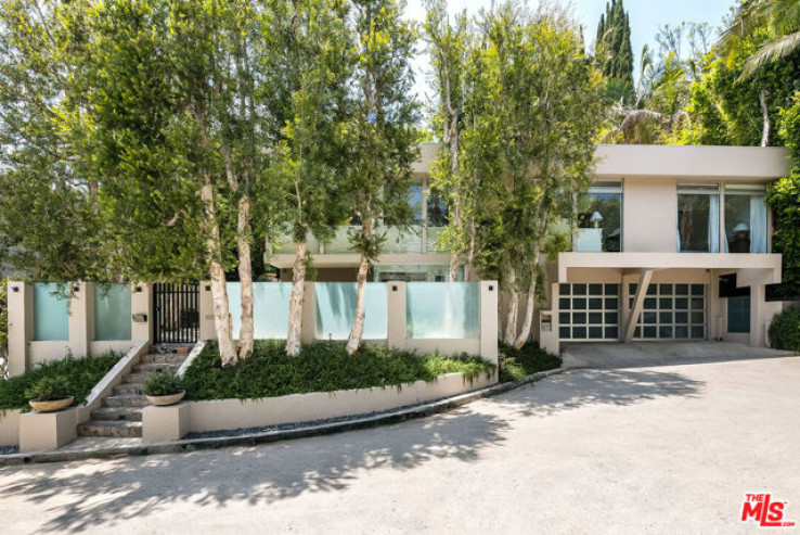 3 Bed Home for Sale in Los Angeles, California