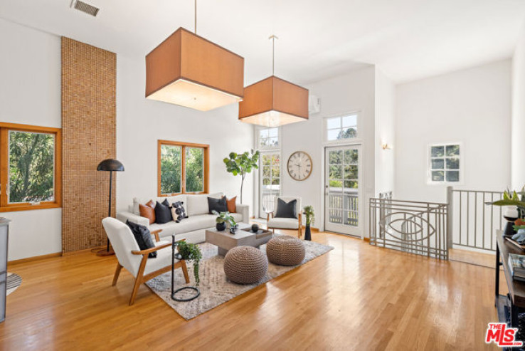 Residential Home in Sunset Strip - Hollywood Hills West