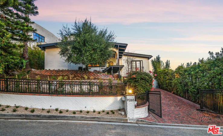 3 Bed Home for Sale in Los Angeles, California