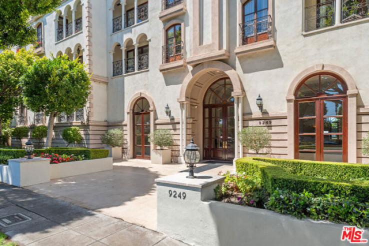 2 Bed Home for Sale in Beverly Hills, California