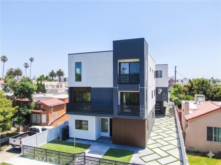 Residential Income in Mid Los Angeles