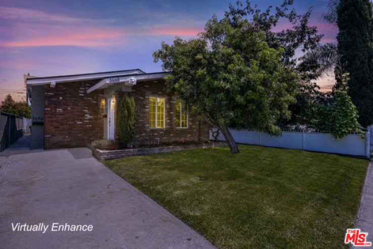 4 Bed Home for Sale in Los Angeles, California