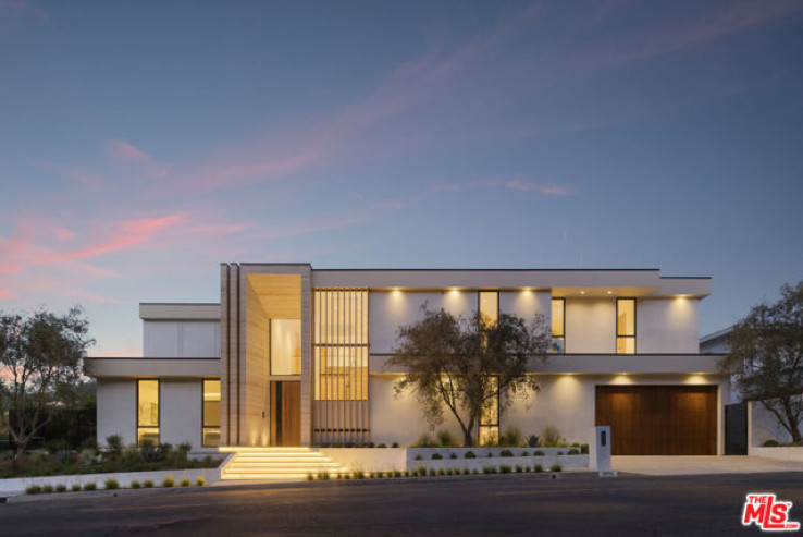 4 Bed Home for Sale in Los Angeles, California