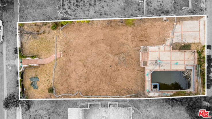 Land in Pacific Palisades