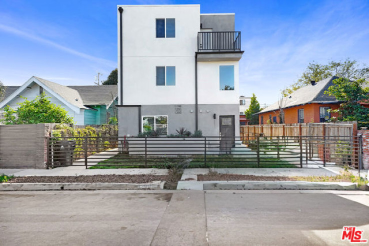  Income Home for Sale in Los Angeles, California