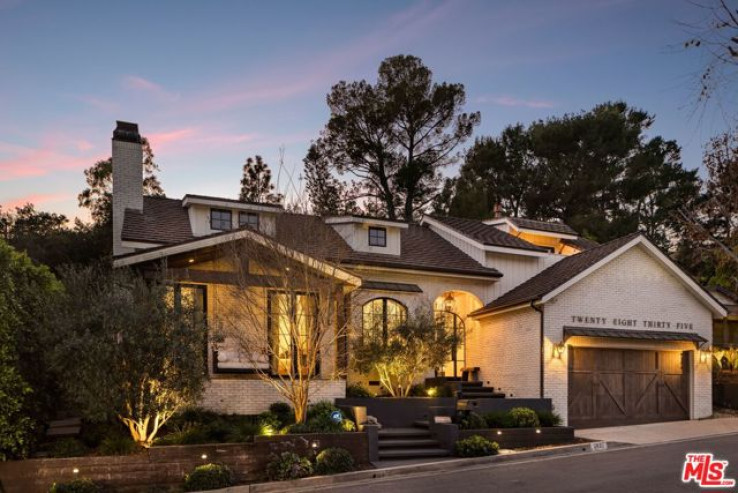 5 Bed Home for Sale in Los Angeles, California