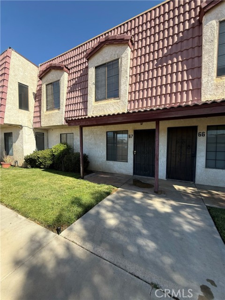 4 Bed Home for Sale in Palmdale, California