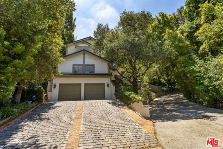 4 Bed Home for Sale in Encino, California