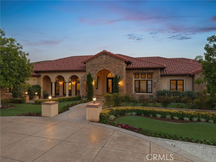 5 Bed Home for Sale in Shadow Hills, California