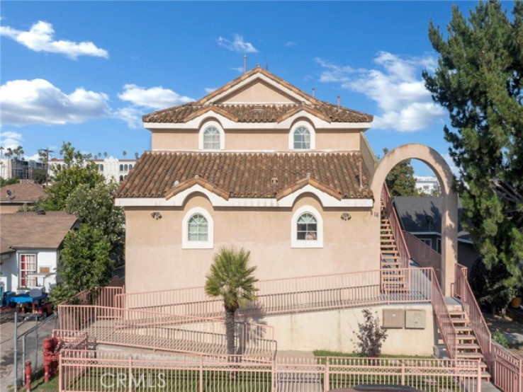  Income Home for Sale in Los Angeles, California