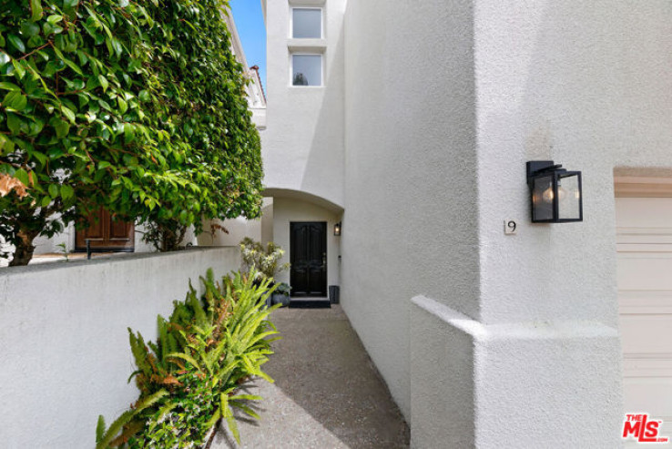 2 Bed Home for Sale in Malibu, California