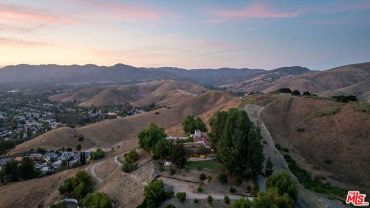 4 Bed Home for Sale in Agoura Hills, California