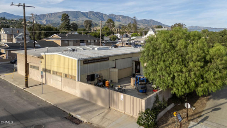 2 Bed Home for Sale in Santa Paula, California