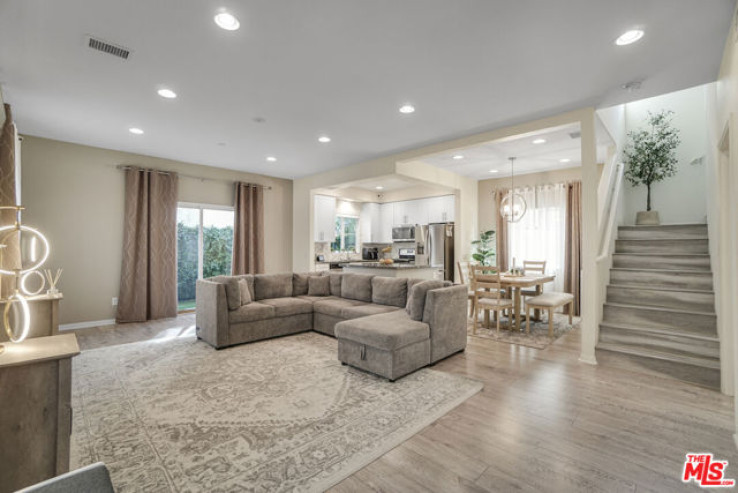 4 Bed Home for Sale in Newhall, California