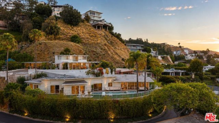 2 Bed Home for Sale in West Hollywood, California