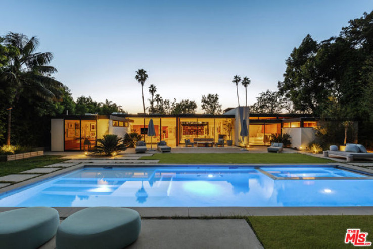 Residential Home in Beverly Hills
