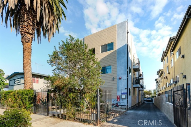 Income Home for Sale in Los Angeles, California