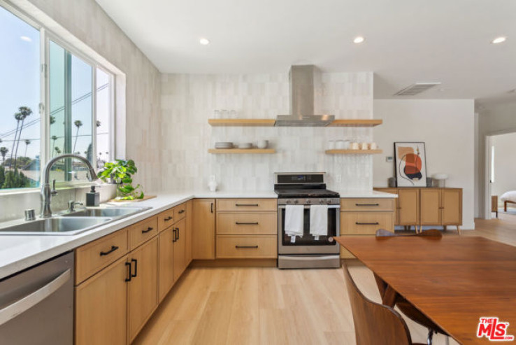  Income Home for Sale in Los Angeles, California