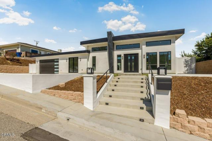 4 Bed Home for Sale in Ventura, California