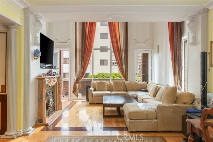 2 Bed Home for Sale in Los Angeles, California