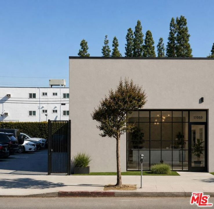  Commercial for Sale in Studio City, California