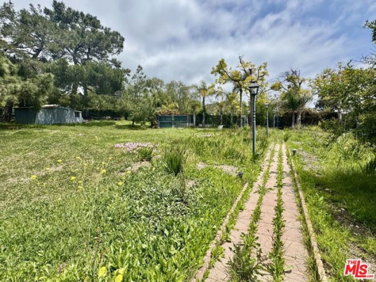 Land in Malibu