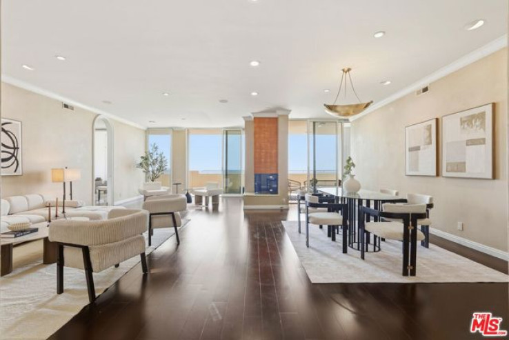 2 Bed Home for Sale in Los Angeles, California
