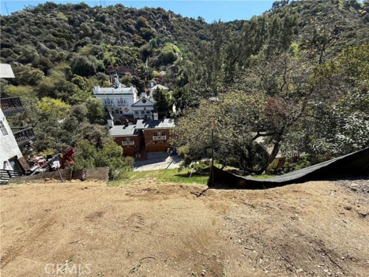  Land for Sale in Hollywood Hills, California