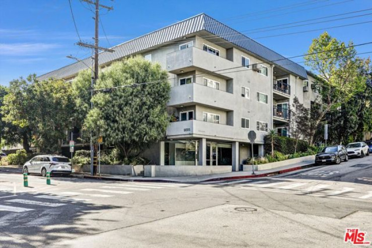 Residential Home in West Hollywood Vicinity