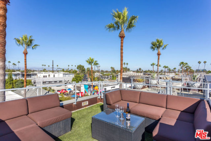 3 Bed Home for Sale in Venice, California