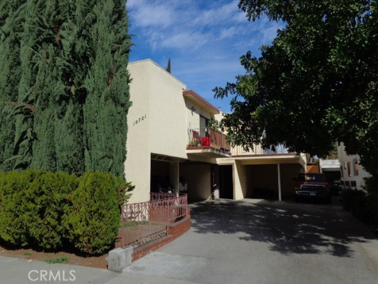  Income Home for Sale in North Hollywood, California