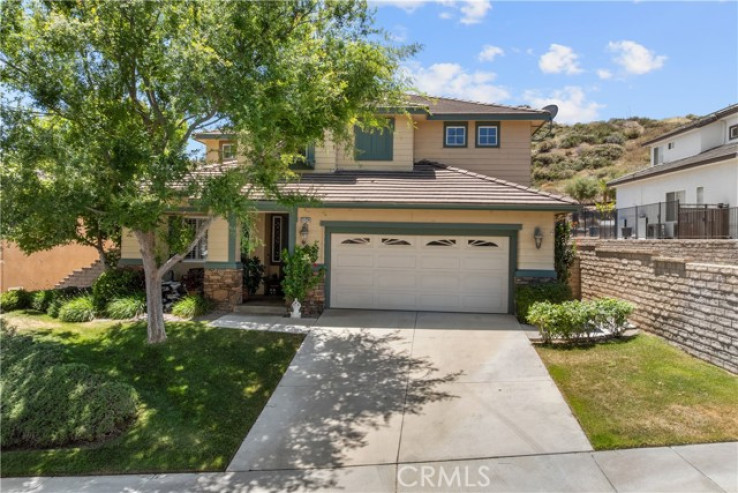 5 Bed Home for Sale in Saugus, California