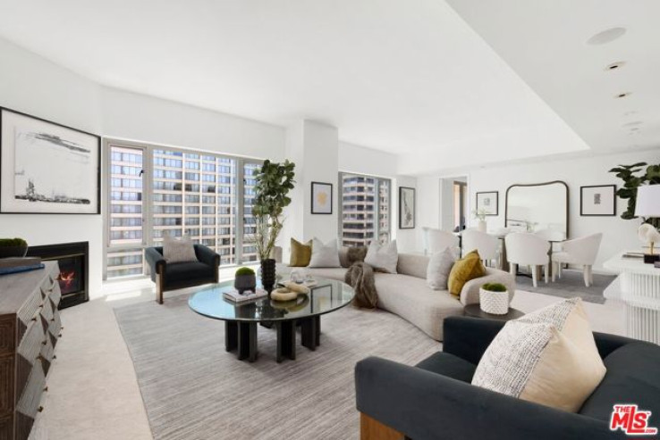 2 Bed Home for Sale in Los Angeles, California