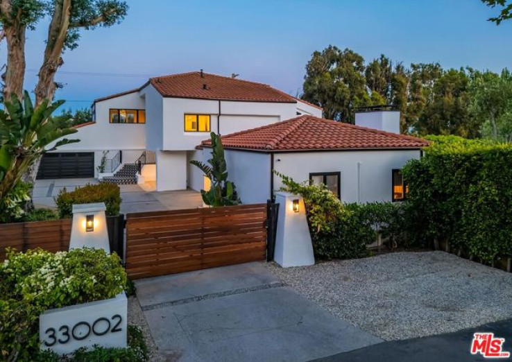 6 Bed Home for Sale in Malibu, California