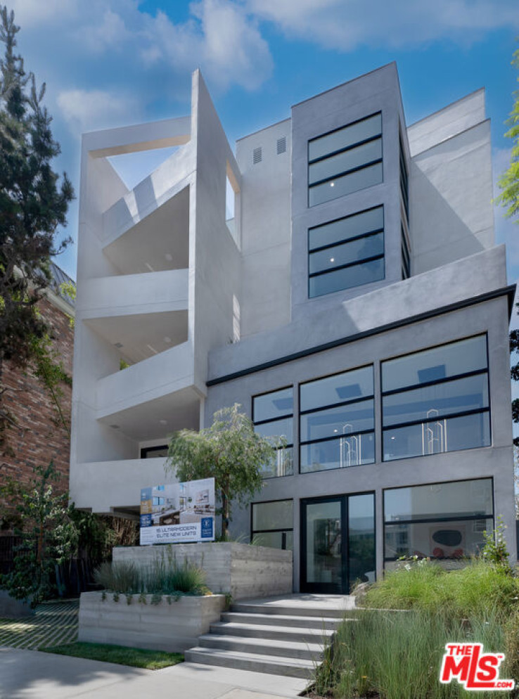 2 Bed Home for Sale in Los Angeles, California