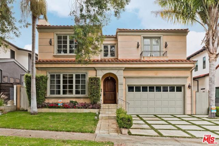6 Bed Home for Sale in Los Angeles, California