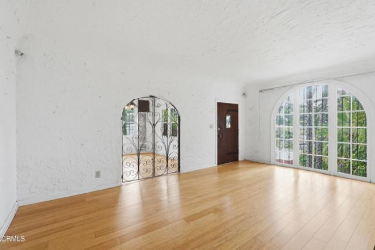 4 Bed Home for Sale in Los Angeles, California