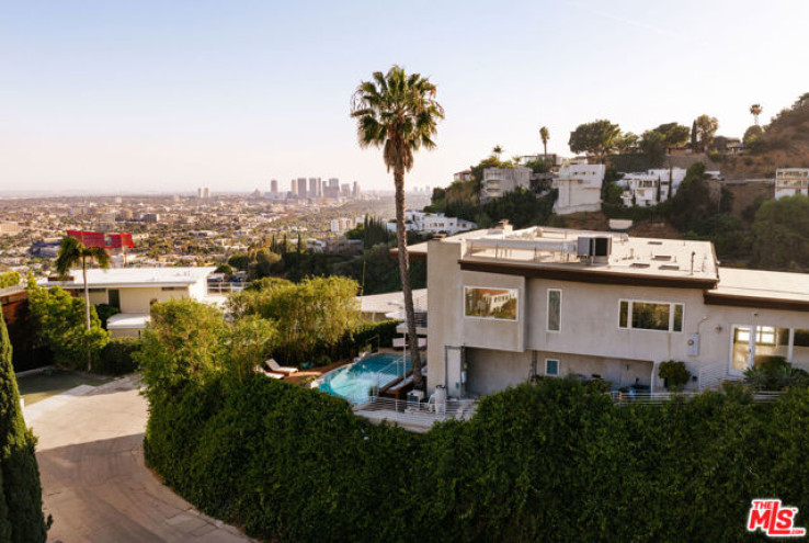 3 Bed Home for Sale in Los Angeles, California
