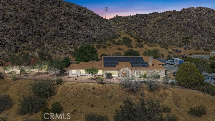 6 Bed Home for Sale in Apple Valley, California